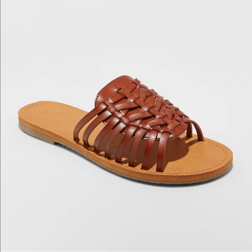 COPY - Flats leather cross cross size 8.5  avail…